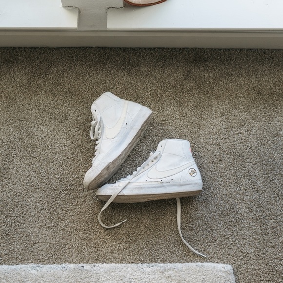 nike blazers yellow check